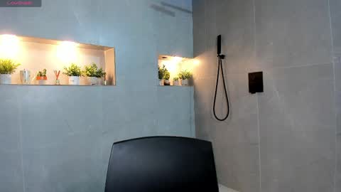 Briana online show from April 10, 2026, 1:27 pm