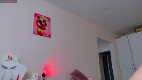 Snapshot of peachiee__ chatting on April 23, 2026, 2:13 am Ann online show from April 23, 2026, 2:13 am