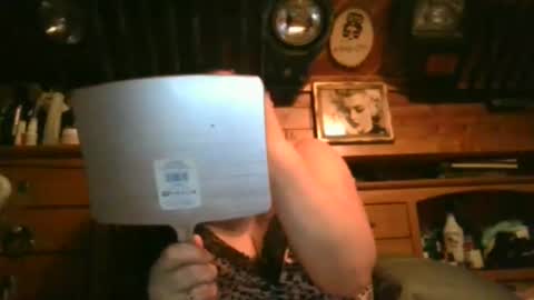 Snapshot of peachtree197 chatting on December 31, 2024, 1:57 am peachtree197 online show from December 31, 2024, 1:57 am