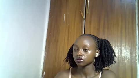 Snapshot of peachy_ebony chatting on October 26, 2025, 11:09 pm peachy_ebony online show from October 26, 2025, 11:09 pm