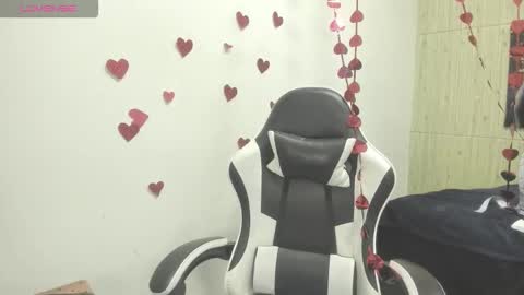 Snapshot of peachy_hot chatting on February 21, 2026, 5:19 am Peachy online show from February 21, 2026, 5:19 am