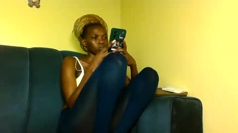 peachie online show from September 25, 2025, 7:06 pm