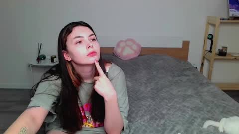 Peachy online show from March 6, 2025, 3:35 am
