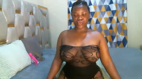 Snapshot of peachygirl255 chatting on May 2, 2026, 5:45 am Peachy online show from May 2, 2026, 5:45 am