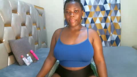 Snapshot of peachygirl255 chatting on May 5, 2026, 9:34 pm Peachy online show from May 5, 2026, 9:34 pm