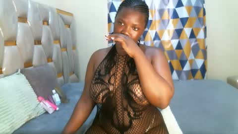 Snapshot of peachygirl255 chatting on May 9, 2026, 7:13 am Peachy online show from May 9, 2026, 7:13 am