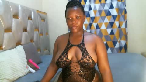 Snapshot of peachygirl255 chatting on May 25, 2026, 5:08 pm Peachy online show from May 25, 2026, 5:08 pm