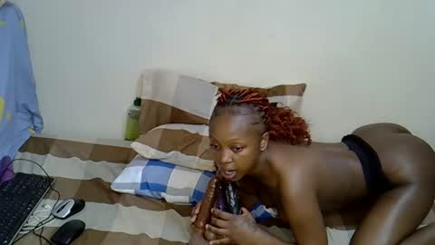 peachysparkel online show from February 21, 2026, 3:46 pm