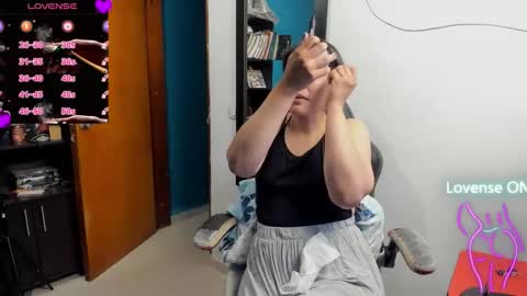 Tangerine Penaut online show from October 19, 2025, 11:05 pm