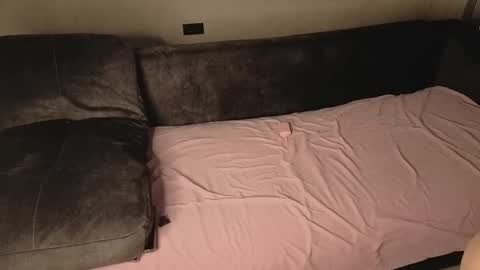 Rina and Max online show from April 25, 2026, 9:23 am