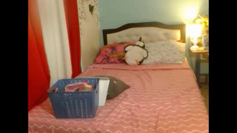 pearlaofasia21 online show from February 8, 2025, 9:35 am