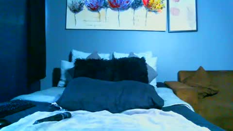 Pearl online show from February 2, 2025, 3:39 pm