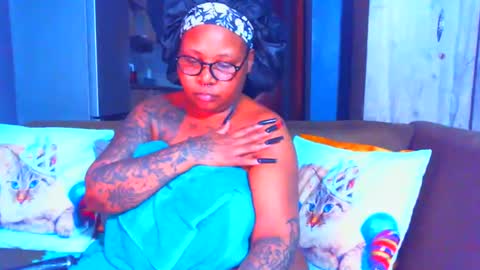 Pearl online show from March 6, 2025, 11:53 pm