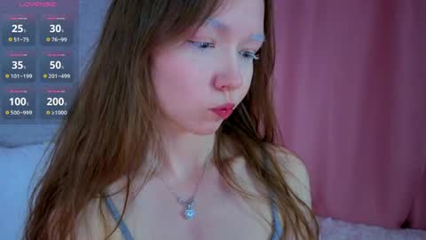 pearly_peach_ online show from June 1, 2026, 6:09 pm