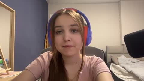 Luna Vale online show from July 1, 2026, 4:29 pm