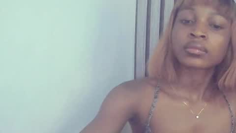 Snapshot of peetyface chatting on October 6, 2025, 10:12 am Lizzy online show from October 6, 2025, 10:12 am