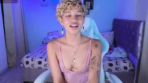 peggy-funn online show from January 11, 2025, 3:34 am