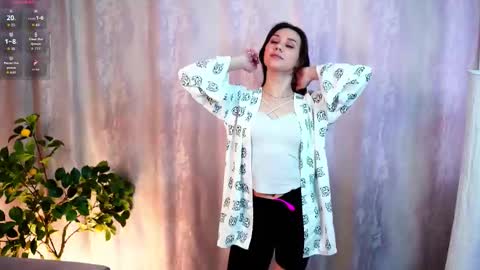 Snapshot of peggydewberry chatting on February 11, 2026, 3:44 am Rose online show from February 11, 2026, 3:44 am