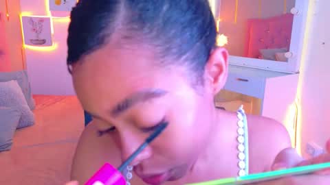 peneelopeecute online show from May 13, 2026, 1:30 pm