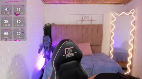 penelope online show from November 15, 2025, 3:26 am