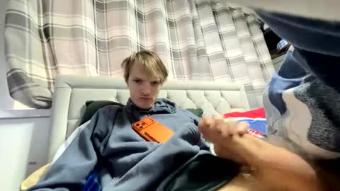 Penguin online show from March 6, 2026, 2:46 pm