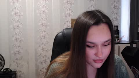  Mia  online show from September 16, 2025, 6:36 am