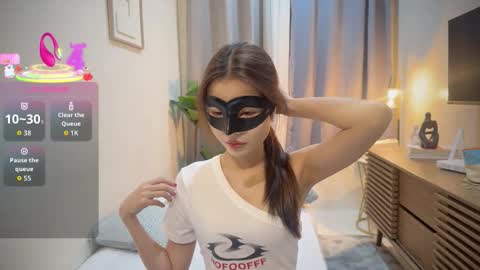 penny_coco online show from October 21, 2025, 7:25 pm