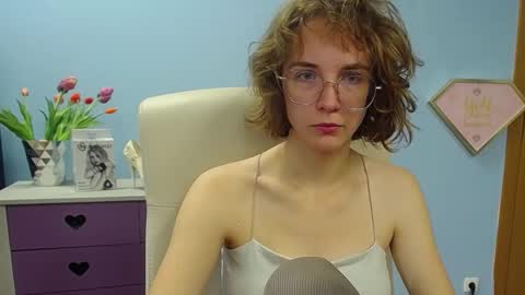 Penny online show from September 16, 2025, 6:47 am
