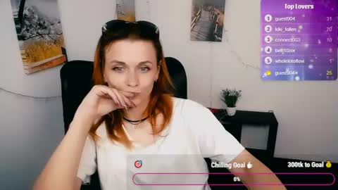 Snapshot of peppymia chatting on June 12, 2026, 7:29 am Mia online show from June 12, 2026, 7:29 am