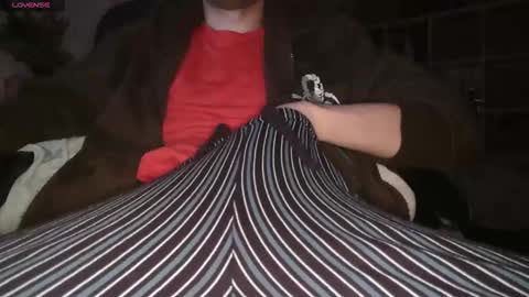 peregrintpelfox online show from December 5, 2025, 7:17 am