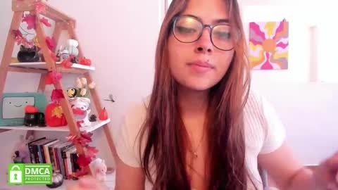 Sarah Ana Banana online show from November 7, 2025, 11:54 am