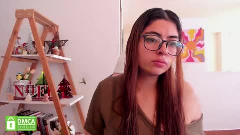 Sarah Ana Banana online show from December 15, 2025, 4:55 pm