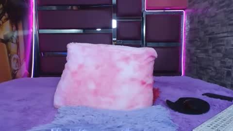 perfectlump online show from December 19, 2024, 5:50 pm