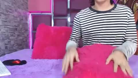 perfectlump online show from December 21, 2024, 8:00 pm