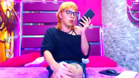 perfectlump online show from January 8, 2025, 3:39 pm