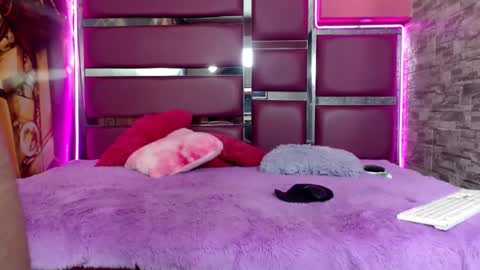 perfectlump online show from January 16, 2025, 11:15 am