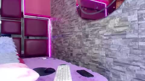 perfectlump online show from January 19, 2025, 4:25 pm