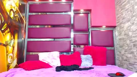 perfectlump online show from January 31, 2025, 8:01 pm