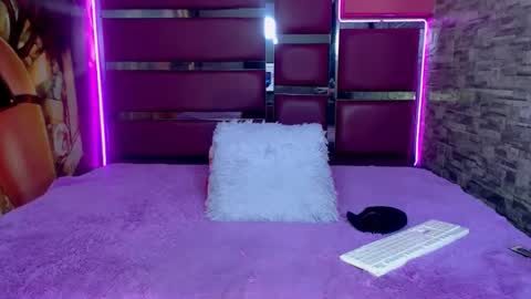 perfectlump online show from March 5, 2025, 8:53 pm