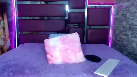 perfectlump online show from March 7, 2025, 9:27 pm