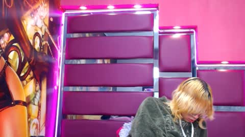 perfectlump online show from September 13, 2025, 1:22 pm