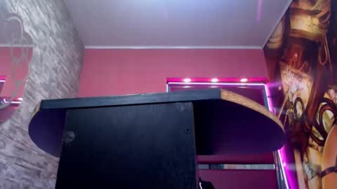 perfectlump online show from November 3, 2025, 3:13 pm