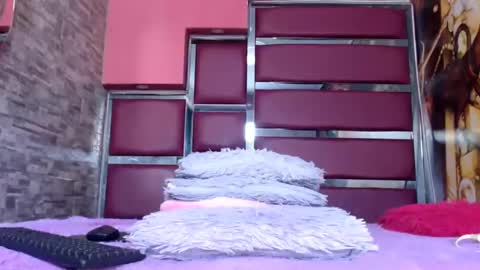 perfectlump online show from November 10, 2025, 1:54 pm