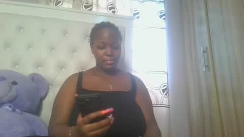 Snapshot of periwinkle20 chatting on February 18, 2026, 6:42 am Taurus online show from February 18, 2026, 6:42 am