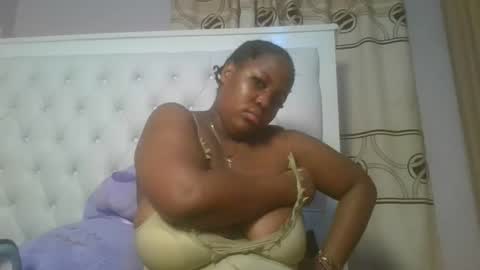 Snapshot of periwinkle20 chatting on April 17, 2026, 3:48 pm Taurus online show from April 17, 2026, 3:48 pm