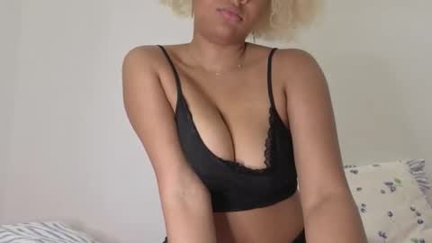 Snapshot of perkyamberxx chatting on May 2, 2026, 10:53 am perkyamberxx online show from May 2, 2026, 10:53 am