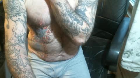 perkymalenipples online show from April 17, 2026, 10:24 pm