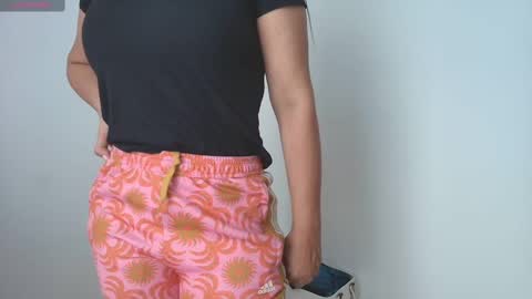 PERLA online show from September 26, 2025, 9:19 pm