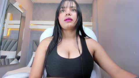 PERLA  online show from February 14, 2025, 2:28 am