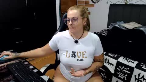 Snapshot of perlagoloza05 chatting on July 1, 2026, 2:46 am goloza online show from July 1, 2026, 2:46 am